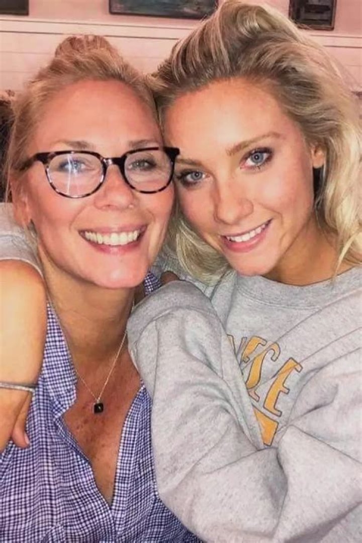 Unveiling The Lives Of Leanne Morgan's Daughters